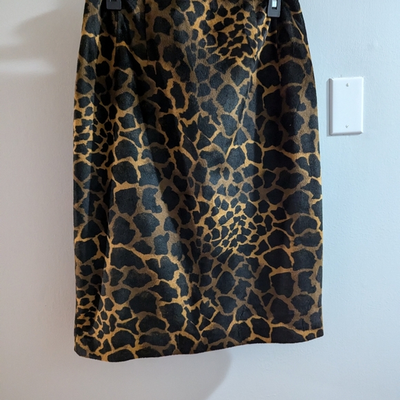Harve Benard leopard print skirt and jacket set size 10 - Picture 5 of 8